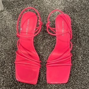 MARC FISHER 8M hot pink heels NWT